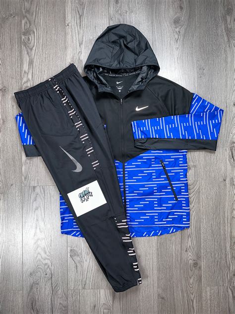 Nike windrunner tracksuit